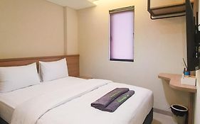 Urbanview Greenville Jakarta